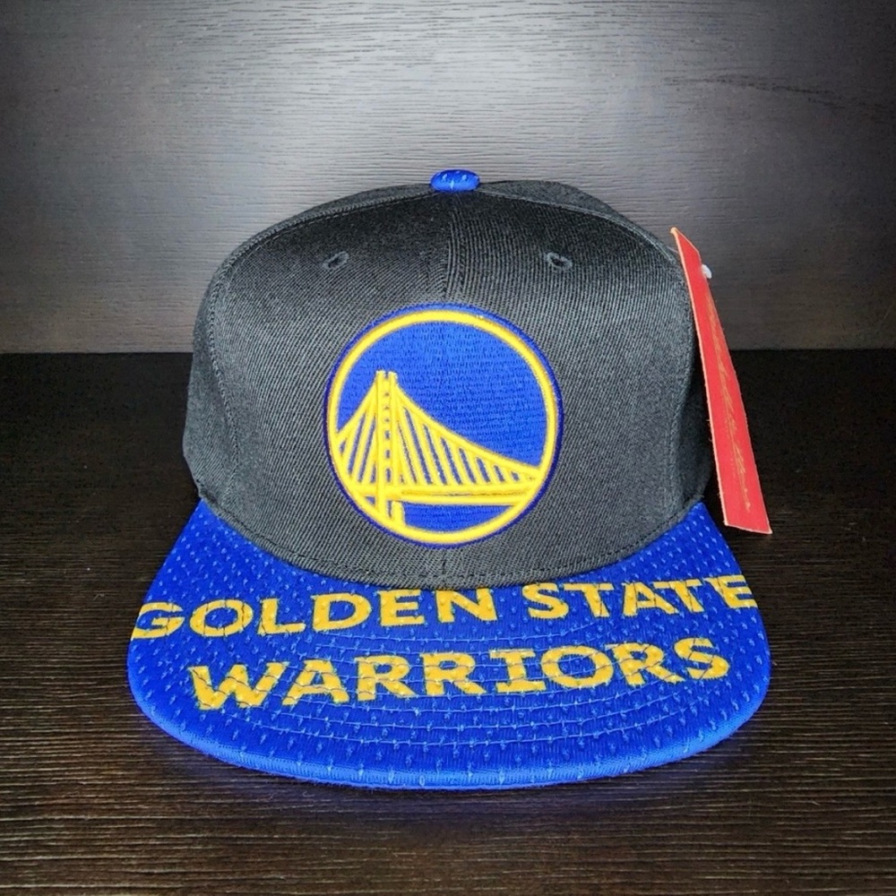 NWT Mitchell & Ness Golden State Warriors SnapBack Hat Black and Blue